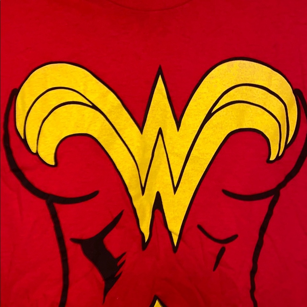 Wonder Woman Costume Shirt Women’s Size Medium 🔥 B1 - Picture 2 of 4